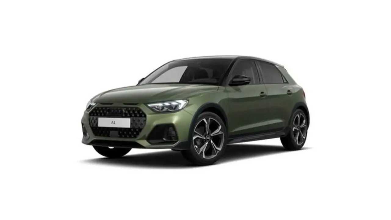 Audi A1 allstreet en verde oliva con detalles crossover únicos.