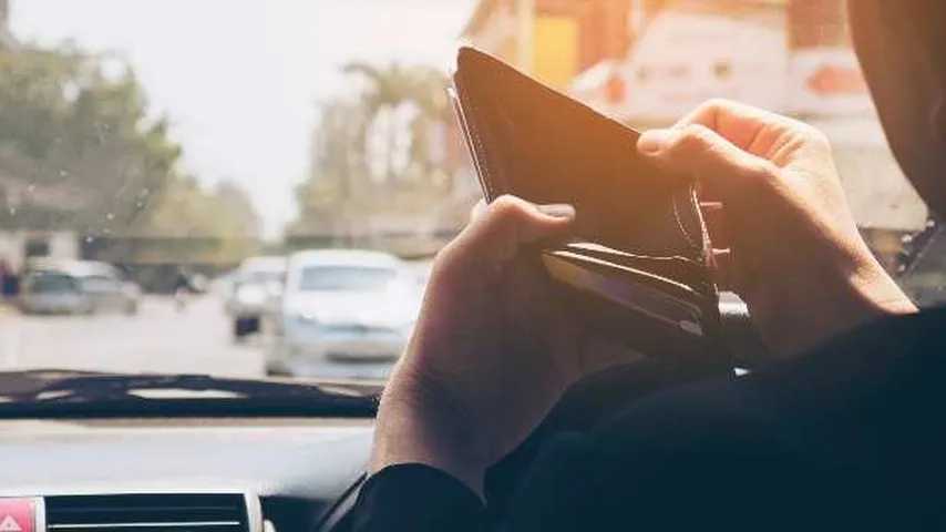 Además del bolsillo, las nuevas multas tocarán los puntos que tengas en el carnet. (Foto: Frepik)