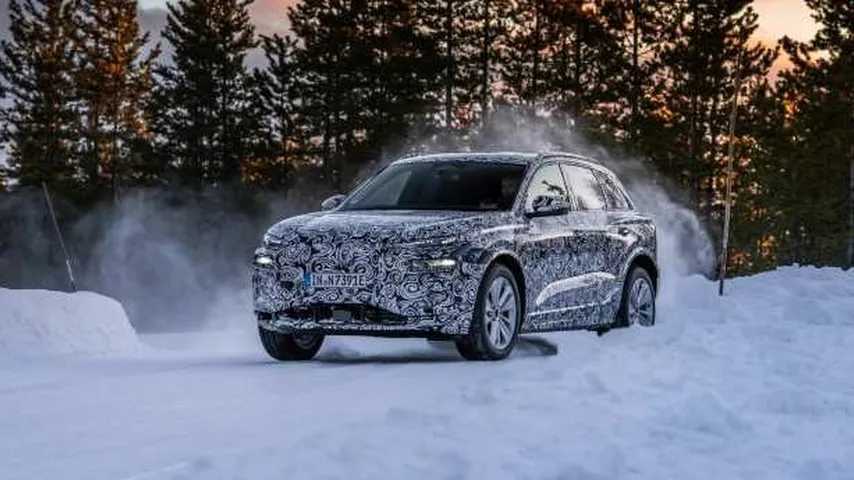 El Audi Q6 e-tron revoluciona la iluminación con su innovadora tecnología OLED personalizable.